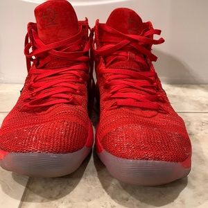 Nike men 11.5 like new red basketball shoes